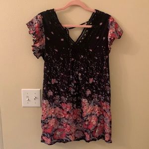 NWT Suzanne Betro Floral Blouse